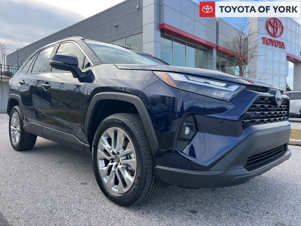 2025 Toyota RAV4 XLE Premium