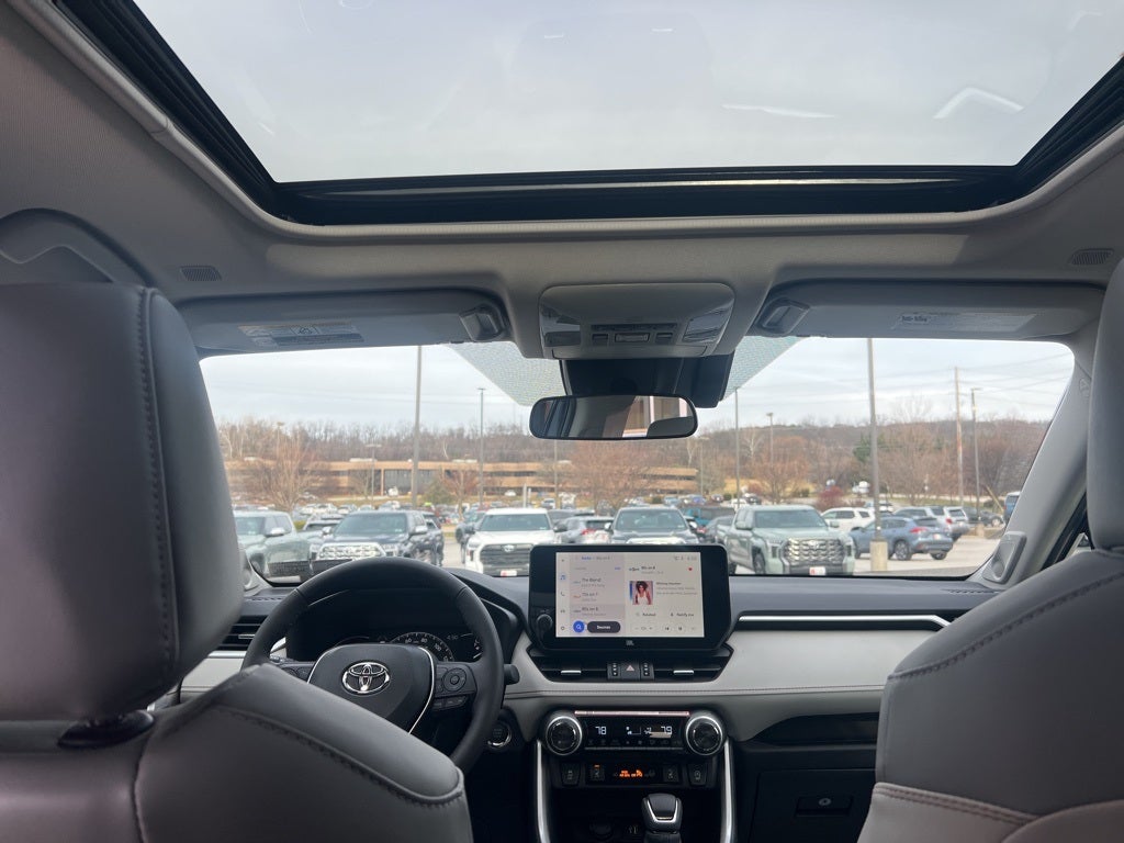 2025 Toyota RAV4 XLE Premium