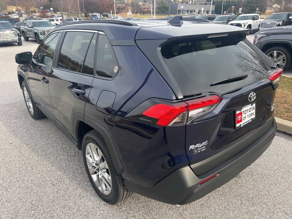 2025 Toyota RAV4 XLE Premium