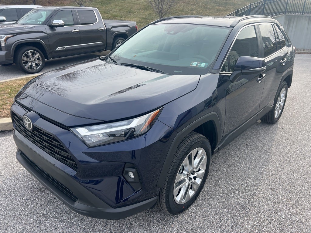 2025 Toyota RAV4 XLE Premium