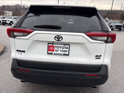 2025 Toyota RAV4 XLE
