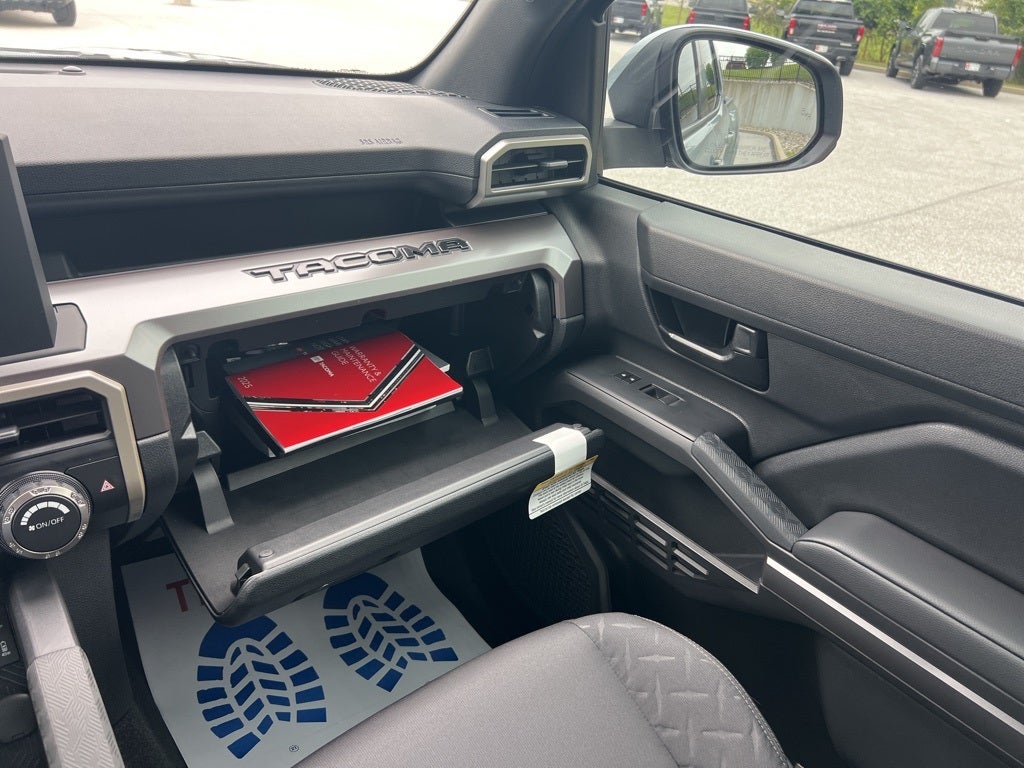 2025 Toyota Tacoma SR5