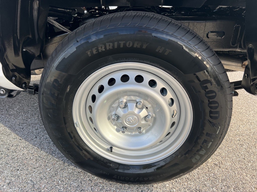 2025 Toyota Tacoma SR