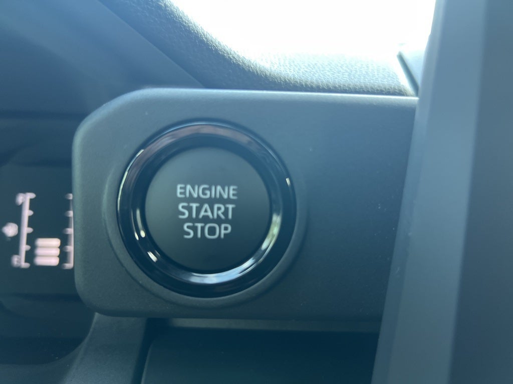 2025 Toyota Tacoma SR