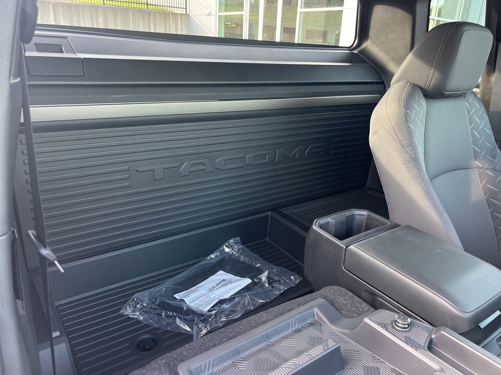 2025 Toyota Tacoma SR