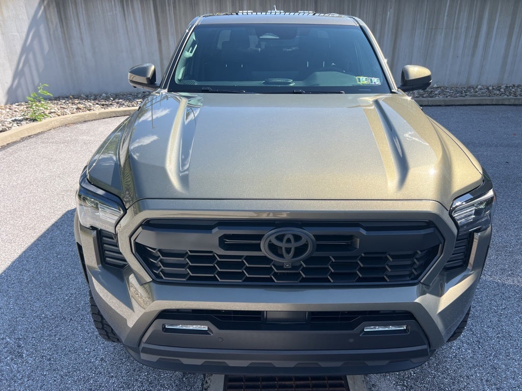 2025 Toyota Tacoma i-FORCE MAX TRD Off-Road i-FORCE MAX