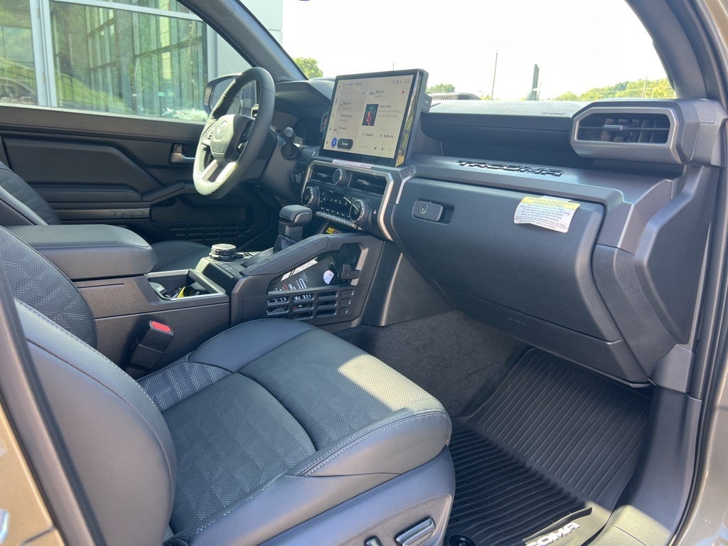 2025 Toyota Tacoma i-FORCE MAX TRD Off-Road i-FORCE MAX