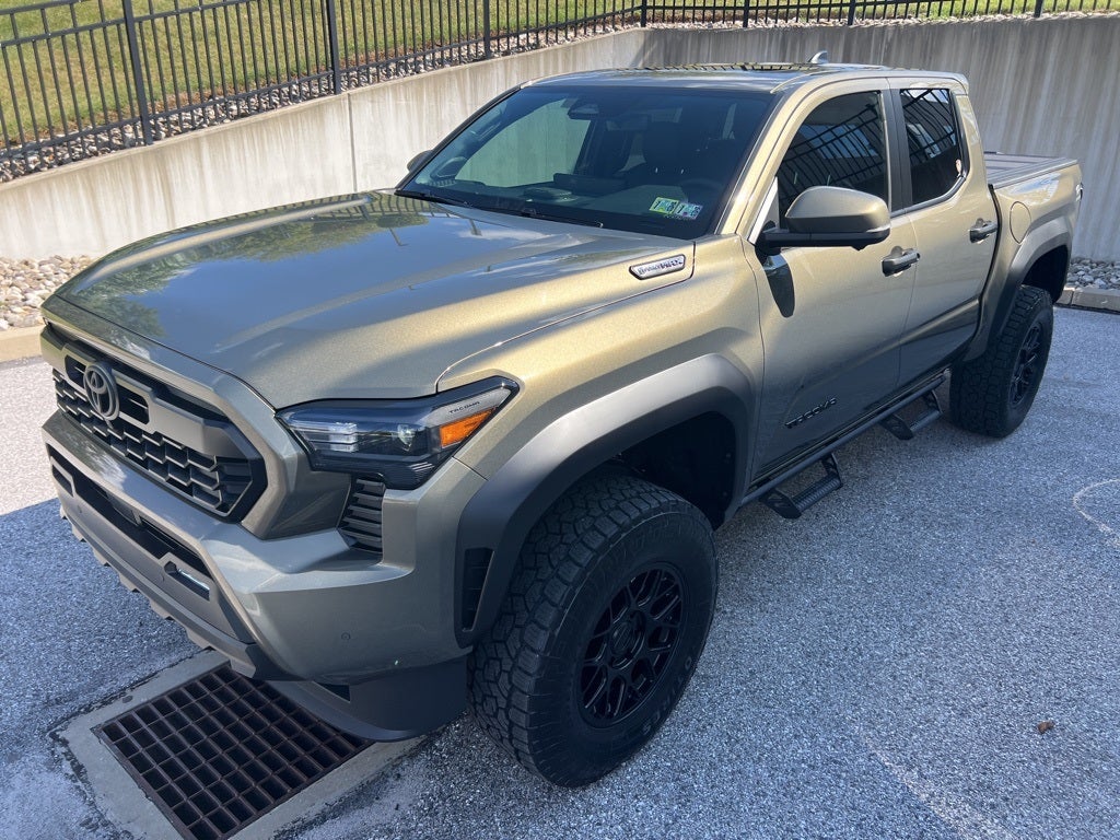 2025 Toyota Tacoma i-FORCE MAX TRD Off-Road i-FORCE MAX