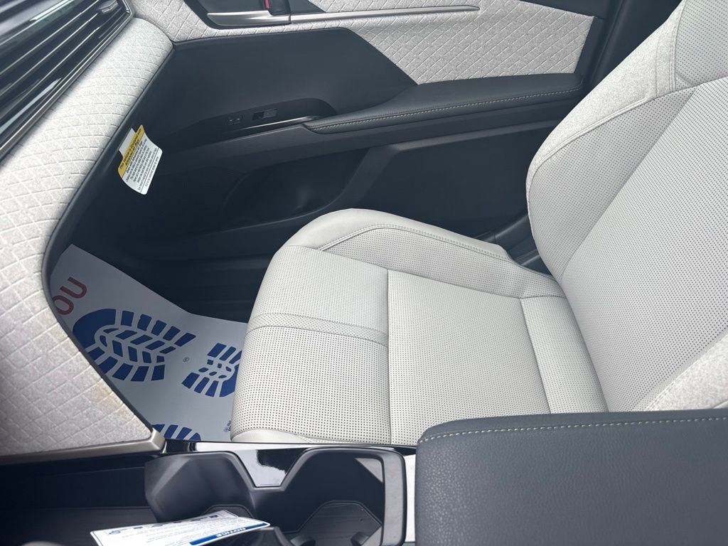 2026 Toyota Camry XLE - Photo 37