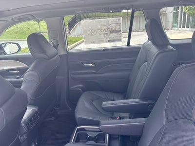 2026 Toyota Grand Highlander Platinum