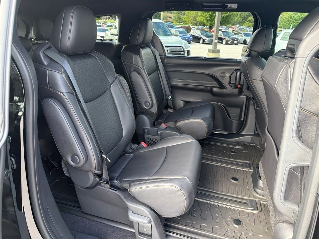 2026 Toyota Sienna Woodland Edition