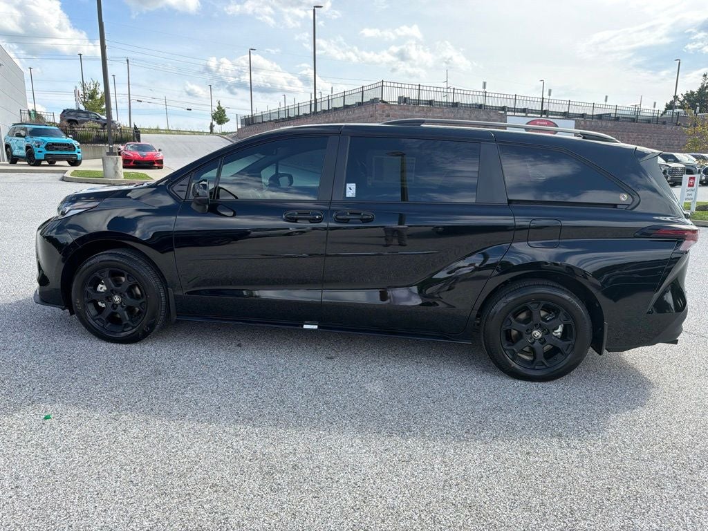2026 Toyota Sienna Woodland Edition