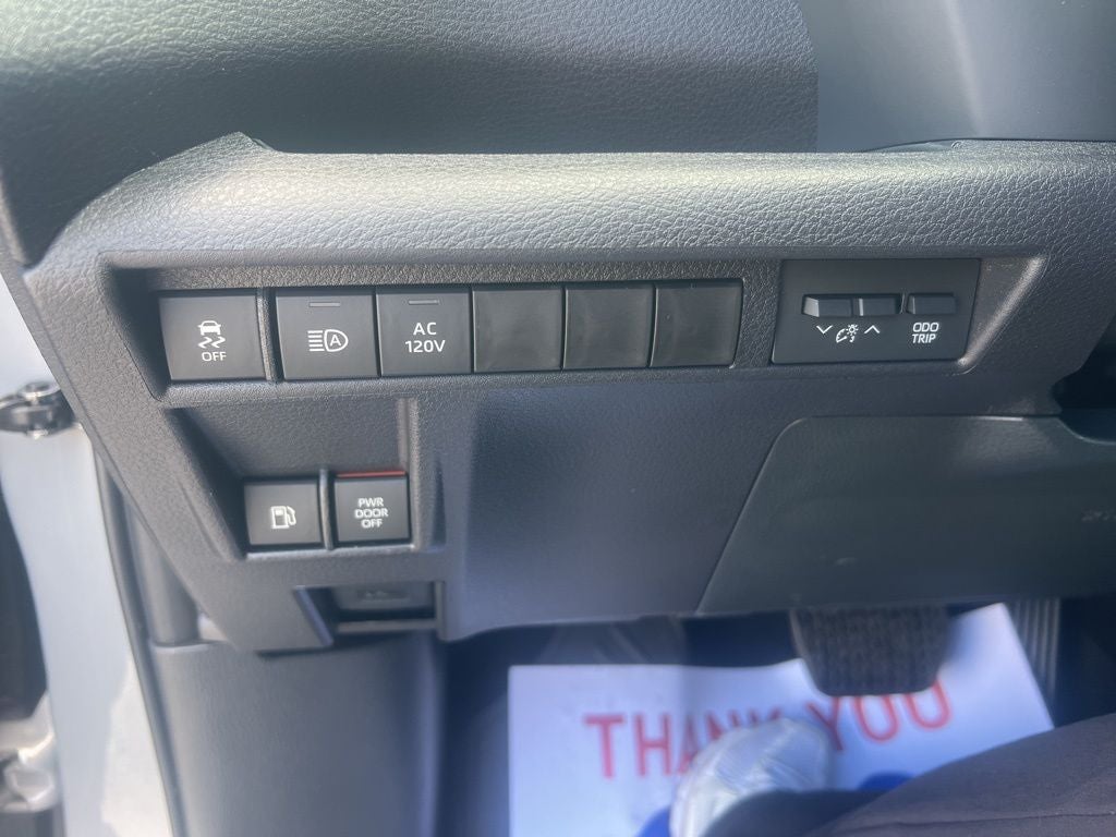 2026 Toyota Sienna Woodland Edition 7 Passenger