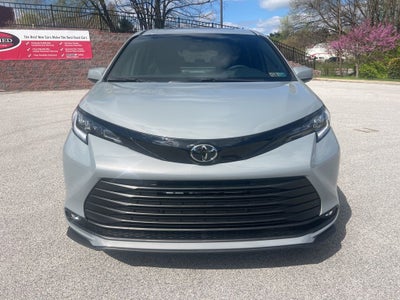 2026 Toyota Sienna Woodland Edition 7 Passenger