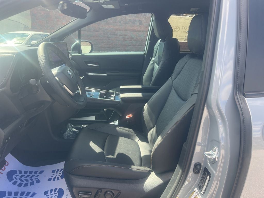 2026 Toyota Sienna Woodland Edition 7 Passenger