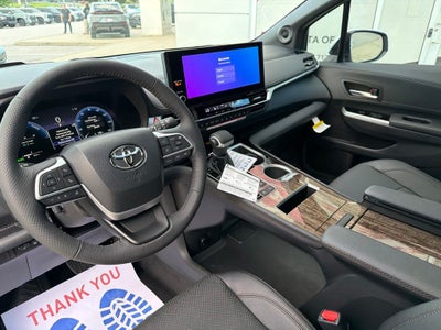2026 Toyota Sienna Platinum 7 Passenger