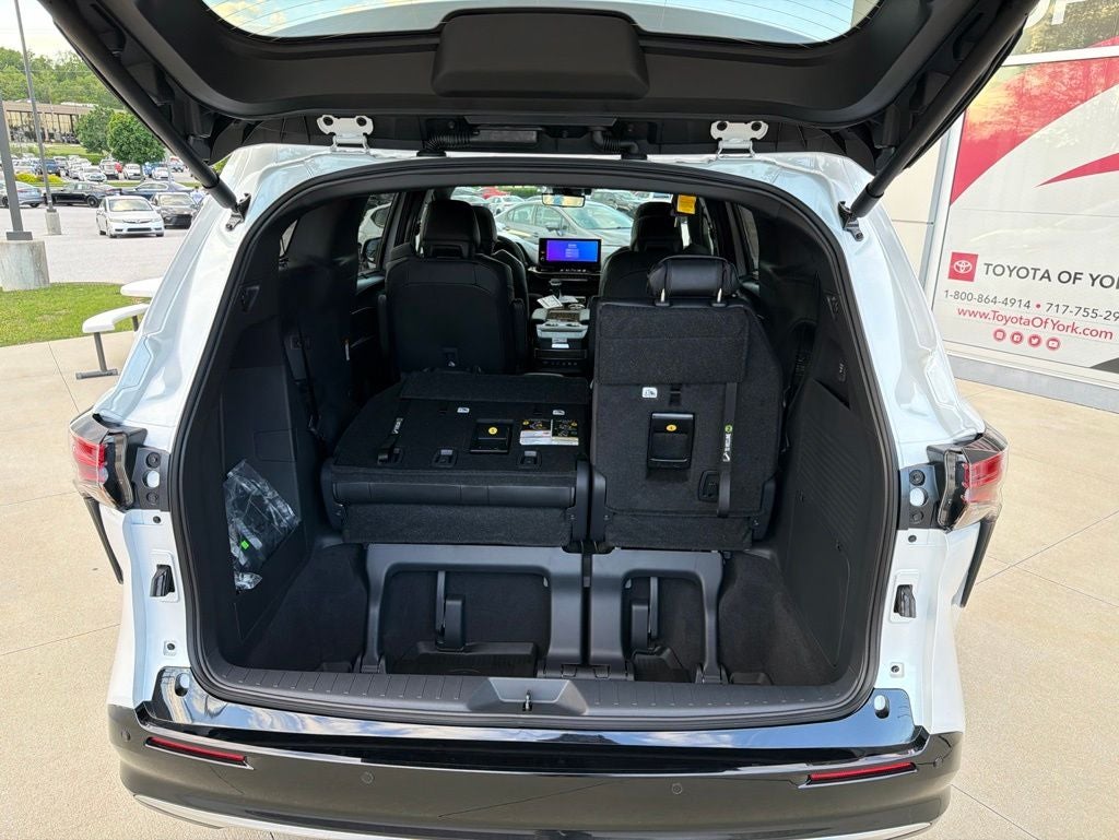 2026 Toyota Sienna Platinum 7 Passenger