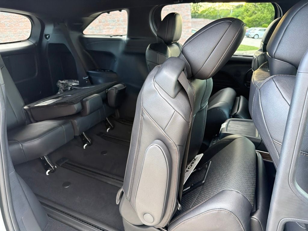 2026 Toyota Sienna Platinum 7 Passenger