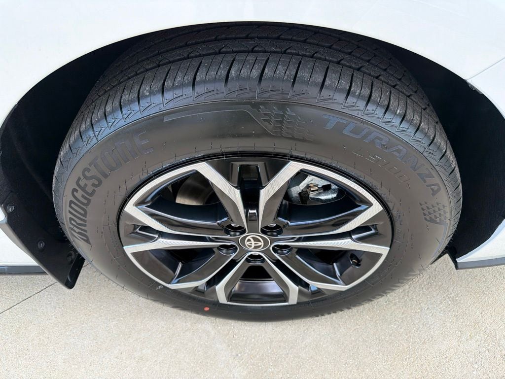 2026 Toyota Sienna Platinum 7 Passenger