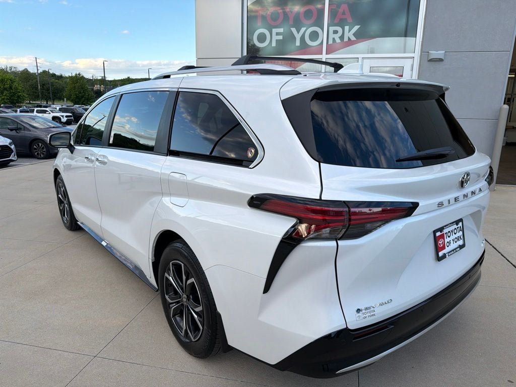 2026 Toyota Sienna Platinum 7 Passenger
