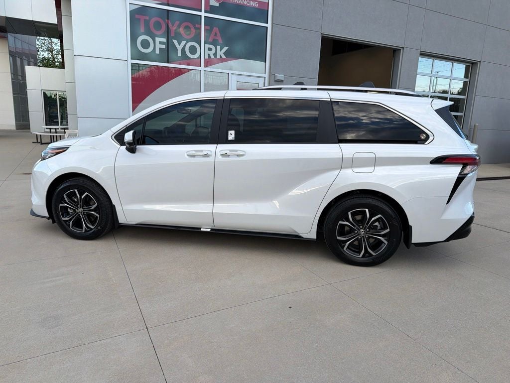 2026 Toyota Sienna Platinum 7 Passenger