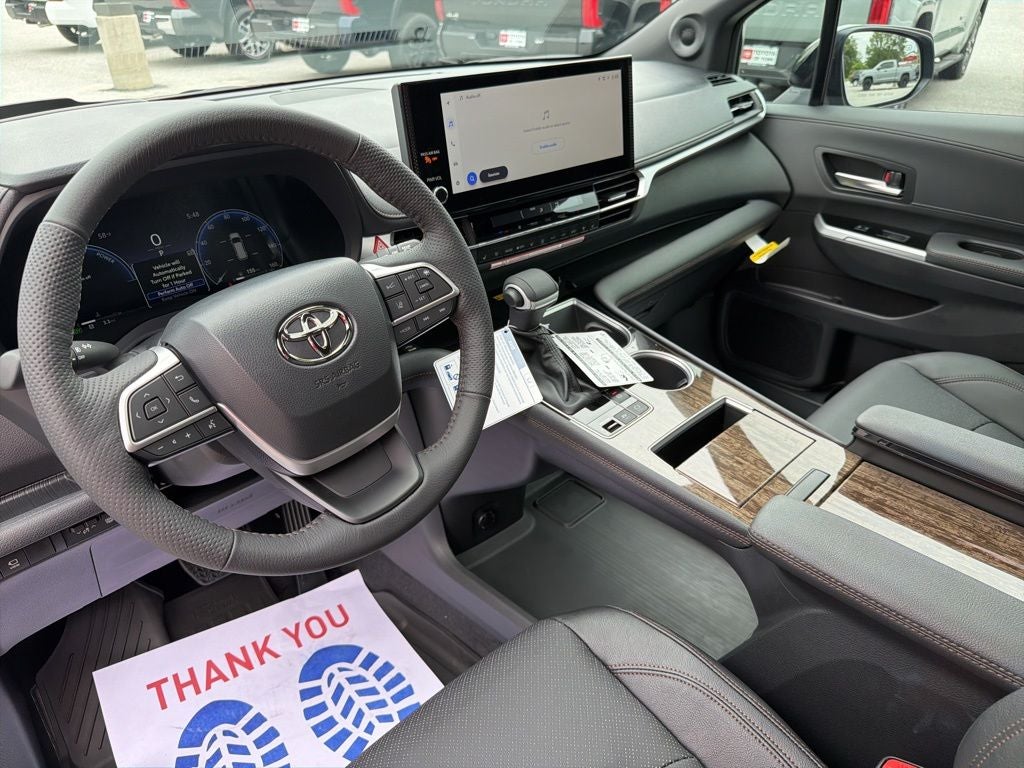 2026 Toyota Sienna Platinum 7 Passenger