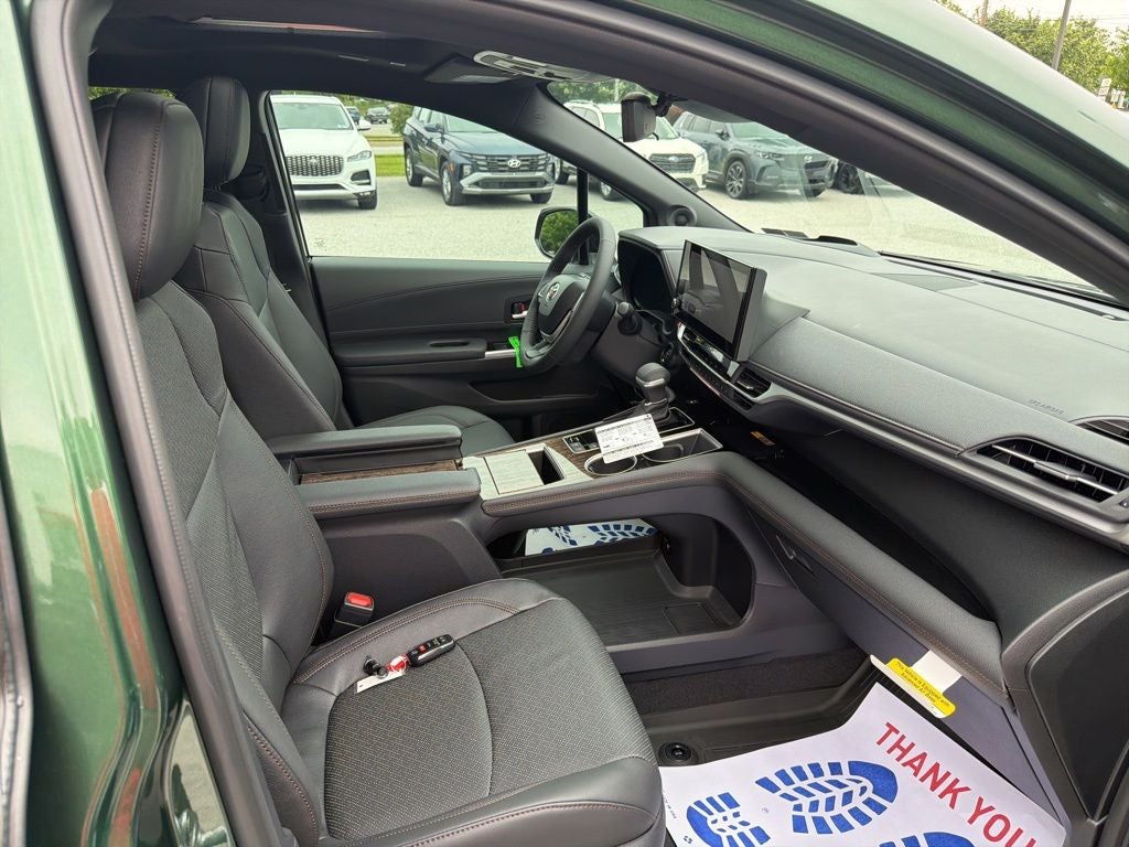 2026 Toyota Sienna Platinum 7 Passenger