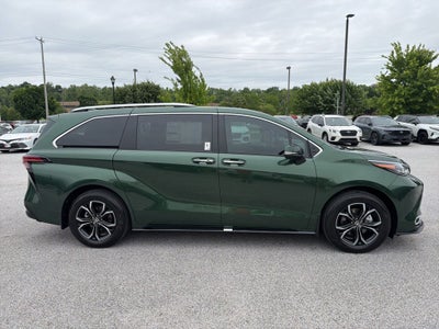 2026 Toyota Sienna Platinum 7 Passenger