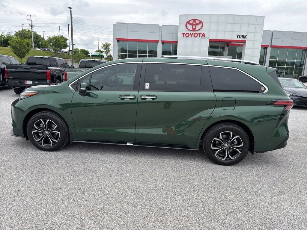 2026 Toyota Sienna Platinum 7 Passenger
