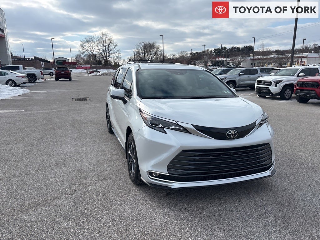 2026 Toyota Sienna Platinum 7 Passenger