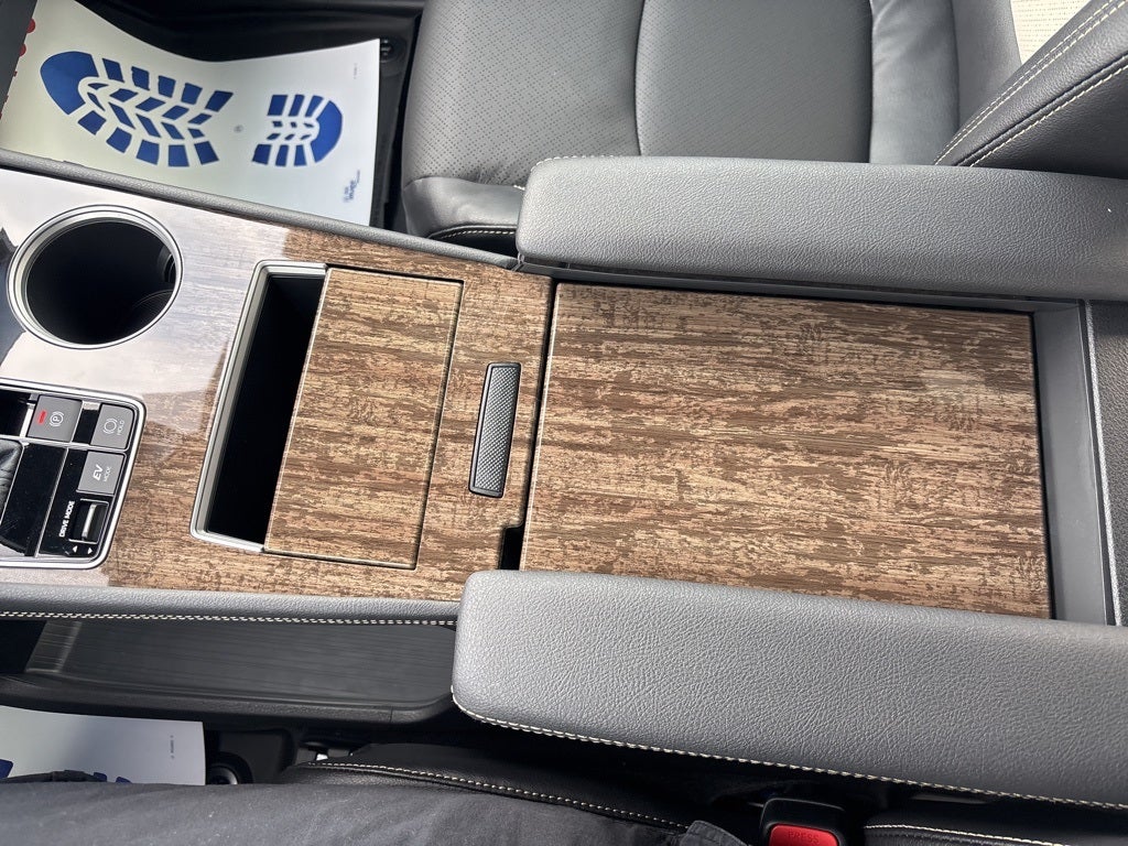2026 Toyota Sienna Platinum 7 Passenger