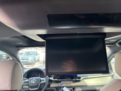 2026 Toyota Sienna Platinum 7 Passenger