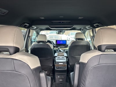 2026 Toyota Sienna Platinum 7 Passenger