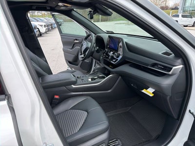 2026 Toyota Highlander Base