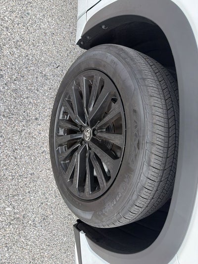 2026 Toyota Highlander Base