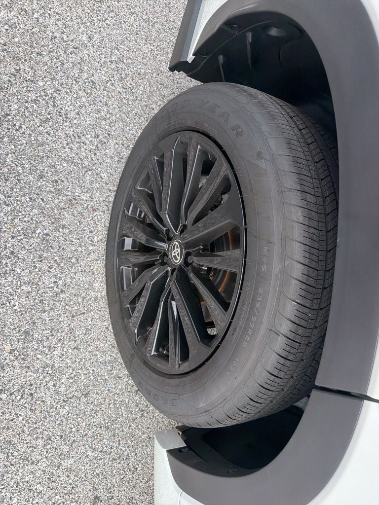 2026 Toyota Highlander Base