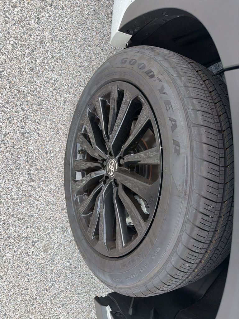 2026 Toyota Highlander Base