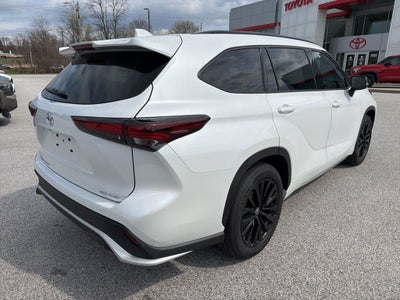 2026 Toyota Highlander Base