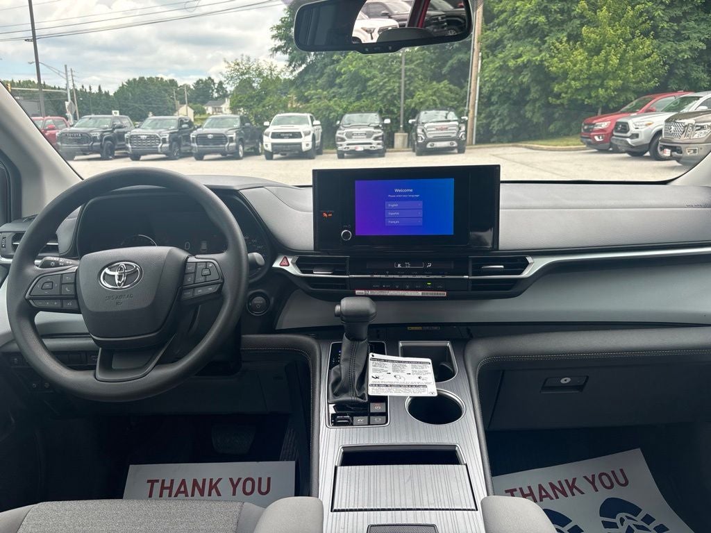 2026 Toyota Sienna LE