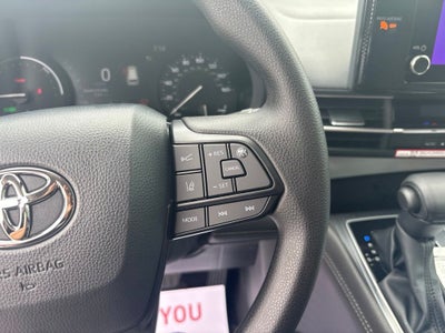 2026 Toyota Sienna LE