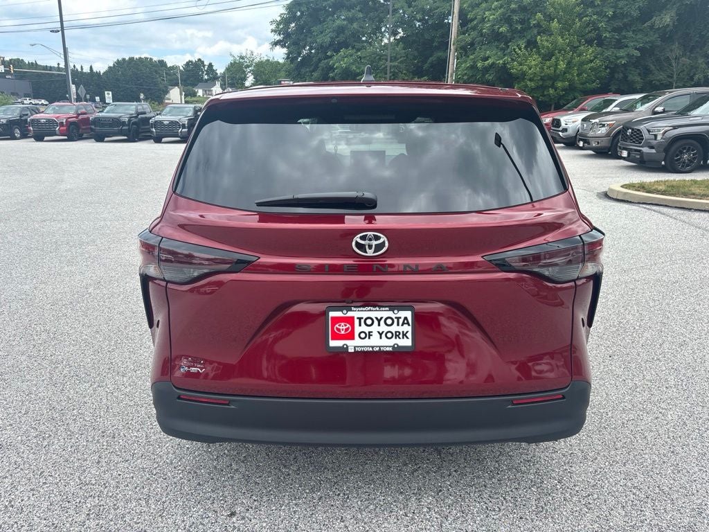 2026 Toyota Sienna LE