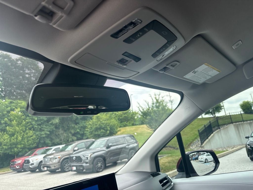 2026 Toyota Sienna LE
