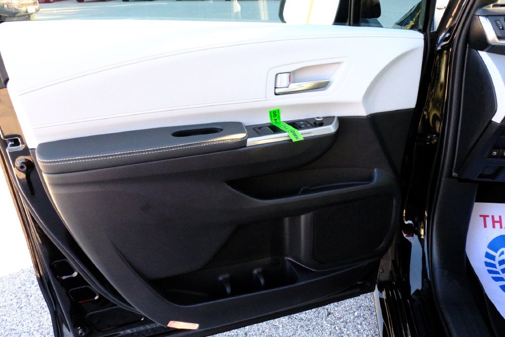 2026 Toyota Sienna XSE 7 Passenger