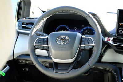 2026 Toyota Sienna XSE 7 Passenger