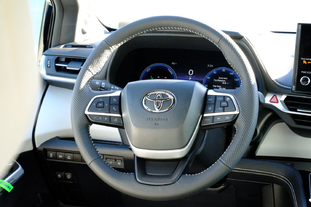 2026 Toyota Sienna XSE 7 Passenger