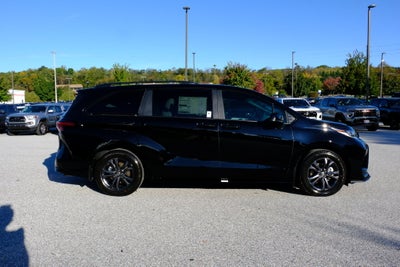 2026 Toyota Sienna XSE 7 Passenger