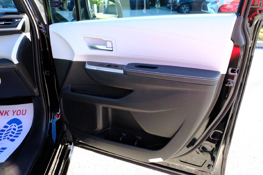2026 Toyota Sienna XSE 7 Passenger