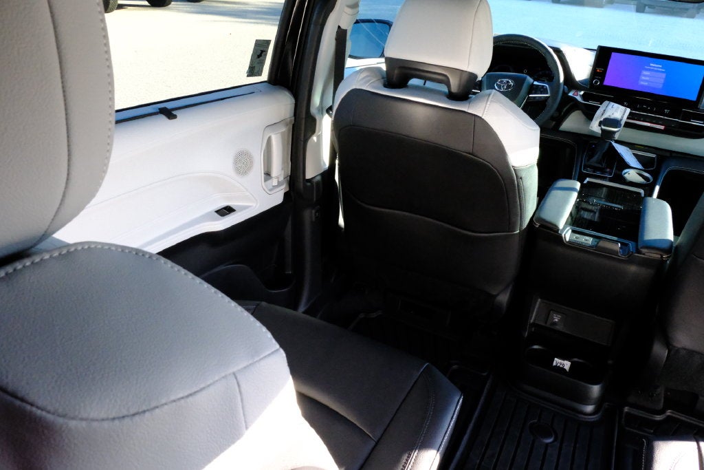 2026 Toyota Sienna XSE 7 Passenger