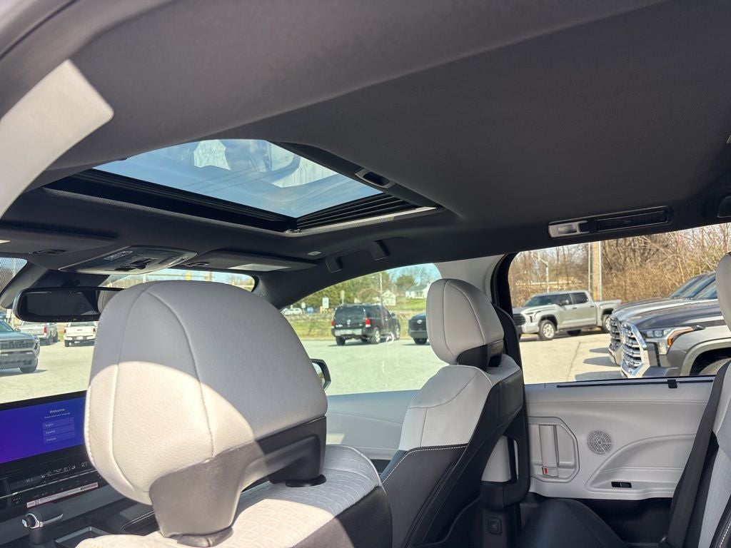 2026 Toyota Sienna XSE 7 Passenger