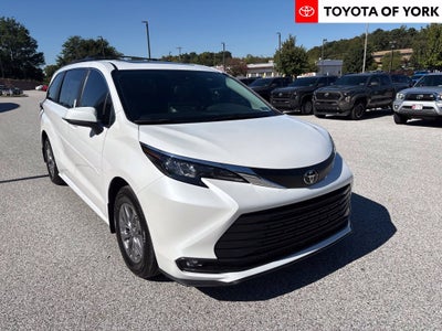 2026 Toyota Sienna XLE 7 Passenger